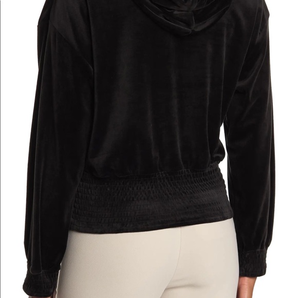 Hoodie velour smocked and crop - Picture 3 of 5